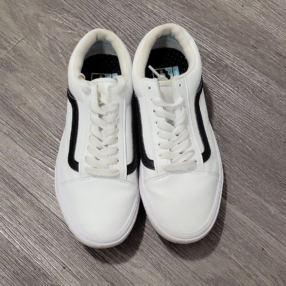 Vans White and Black Skate Sneakers - Picture 1 of 8